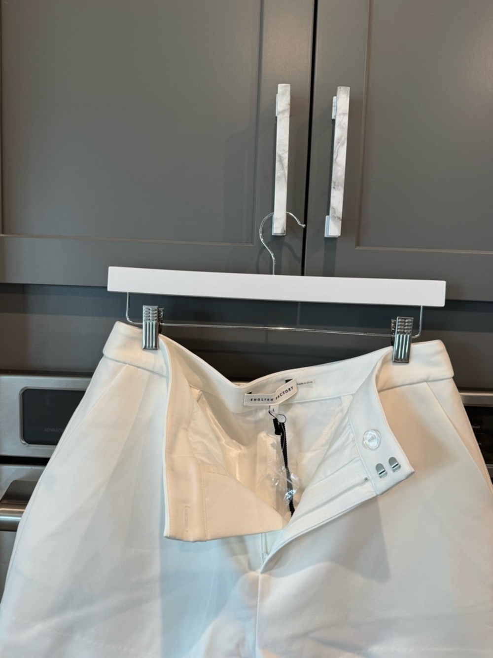English Factory Scalloped High-Waist Shorts - Picture 5 of 8